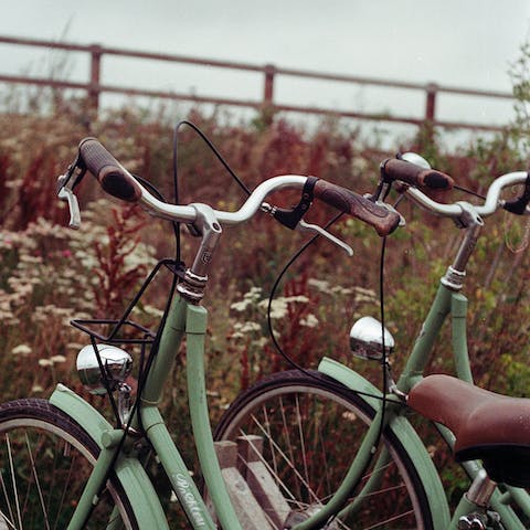 Hop on your bikes and explore one of the local cycling routes