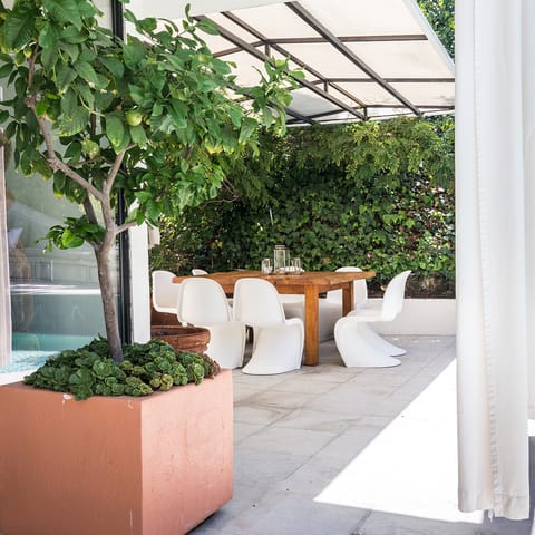 The outdoor dining area