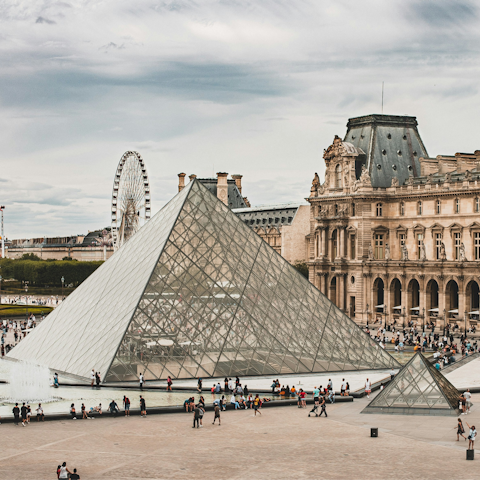 Wander down to the Louvre, just a few minutes away by foot