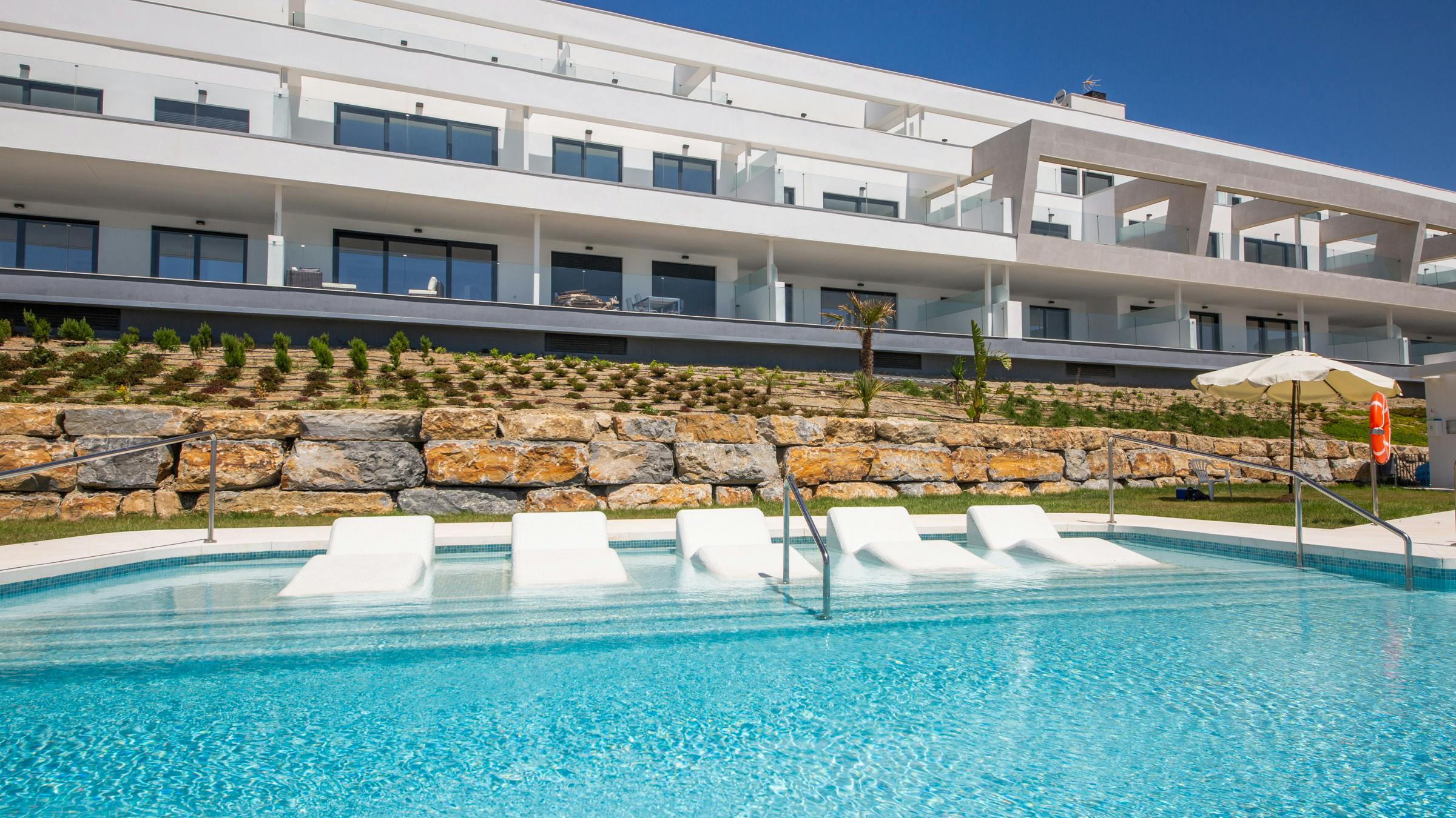 The Costa del Sol Breeze