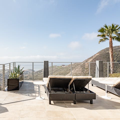 Soak up the Cali sunshine while gazing at the gloriously blue Pacific Ocean