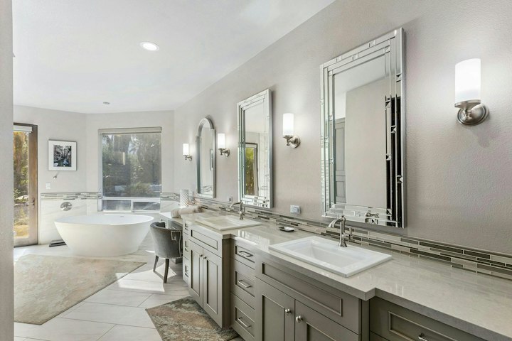 Bathroom photo