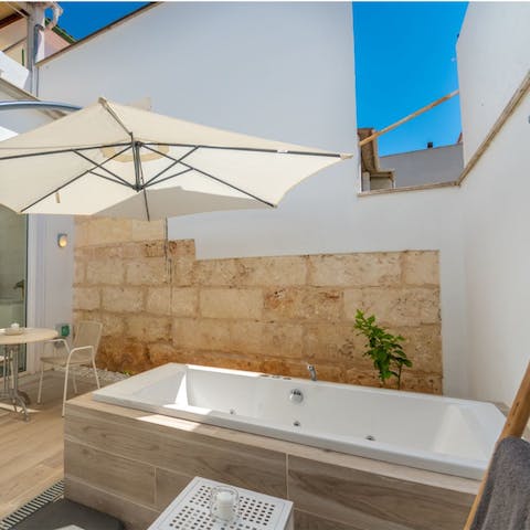 Sit back in this unique hot tub and bask in the sun