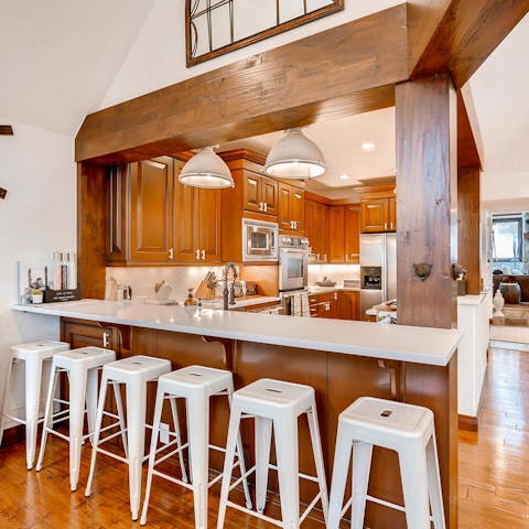 Fuel up in the mornings together around the chic breakfast bar