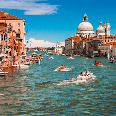 Stay within walking distance of the Castello, Cannaregio and San Marco districts