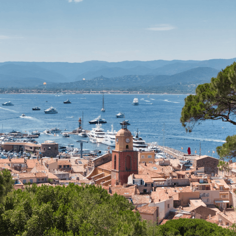 Explore the charm of Saint-Tropez, just 5km from the villa