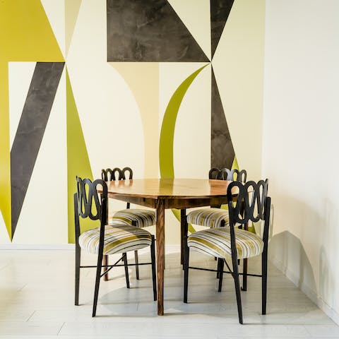 Tuck into a pastry at the dining table as you fire off emails