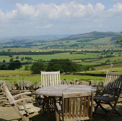 Make this the spot for sundowners on summer evenings