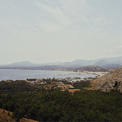 Enjoy the picturesque beauty of Mallorca's Pollenca region