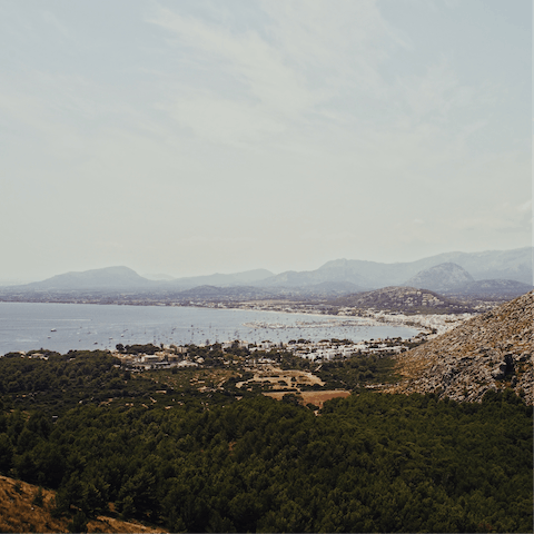 Enjoy the picturesque beauty of Mallorca's Pollenca region