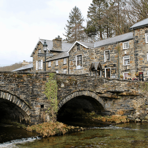 Pay a visit to Cirencester, one of the charming Cotswolds villages nearby