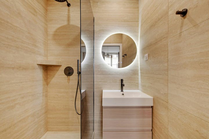 Bathroom photo