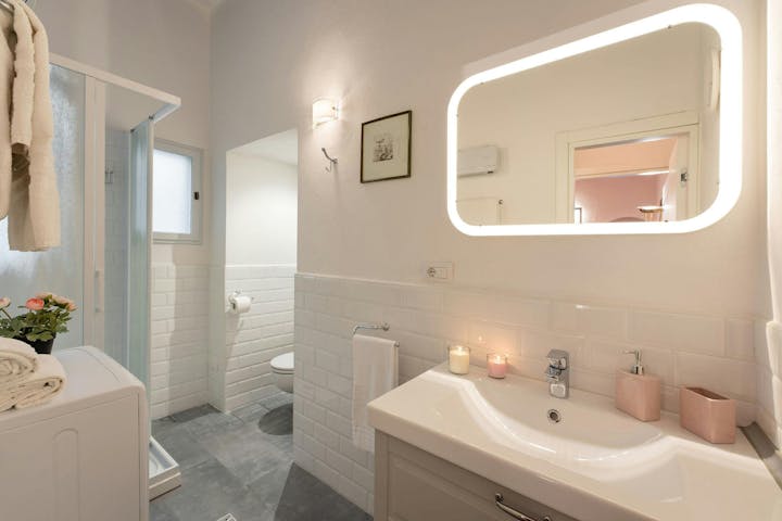 Bathroom photo