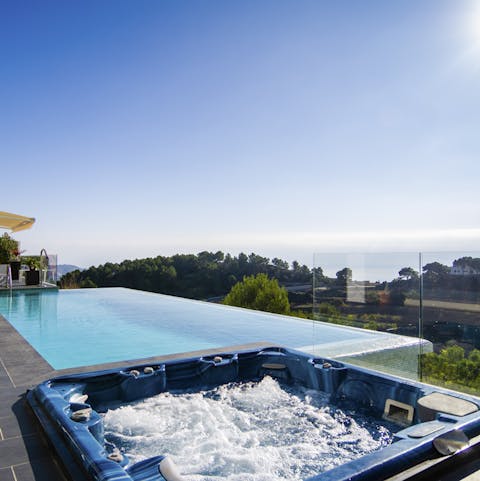 Sip champagne in the hot tub