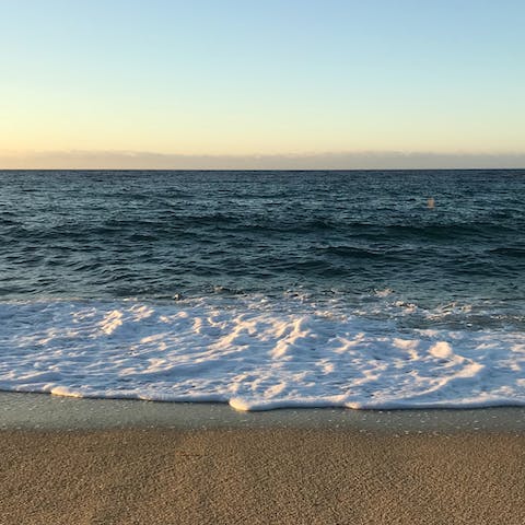 Walk to Bonporteau beach from your home