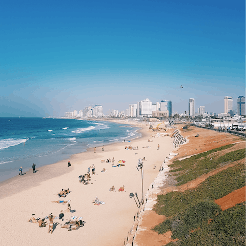 Stroll fifteen minutes to the nearest sandy beach at Charles Clore