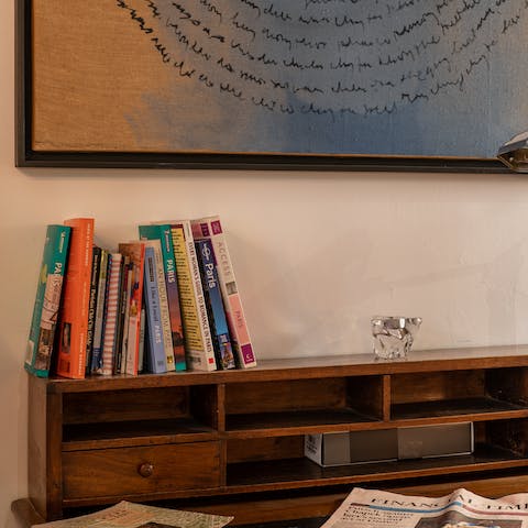 Cosy up with a good book after a busy day of exploring the iconic sights