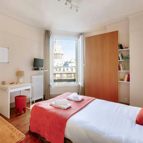 Wake up each morning to views of the Pantheon