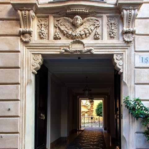 Stay in a 17th-century palace home to the historic Bernini Fountain