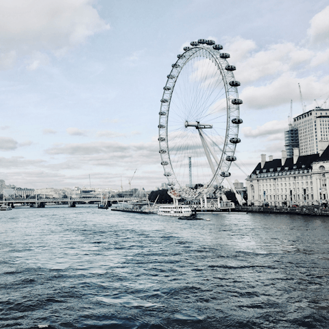 Take a stroll to the London Eye, a thirty-minute walk away
