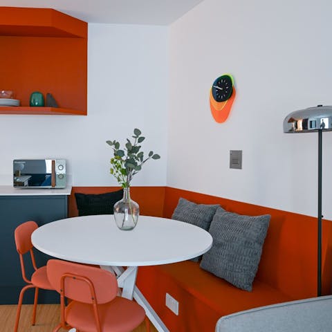 Enjoy breakfast in the dining nook before heading out to see the sights