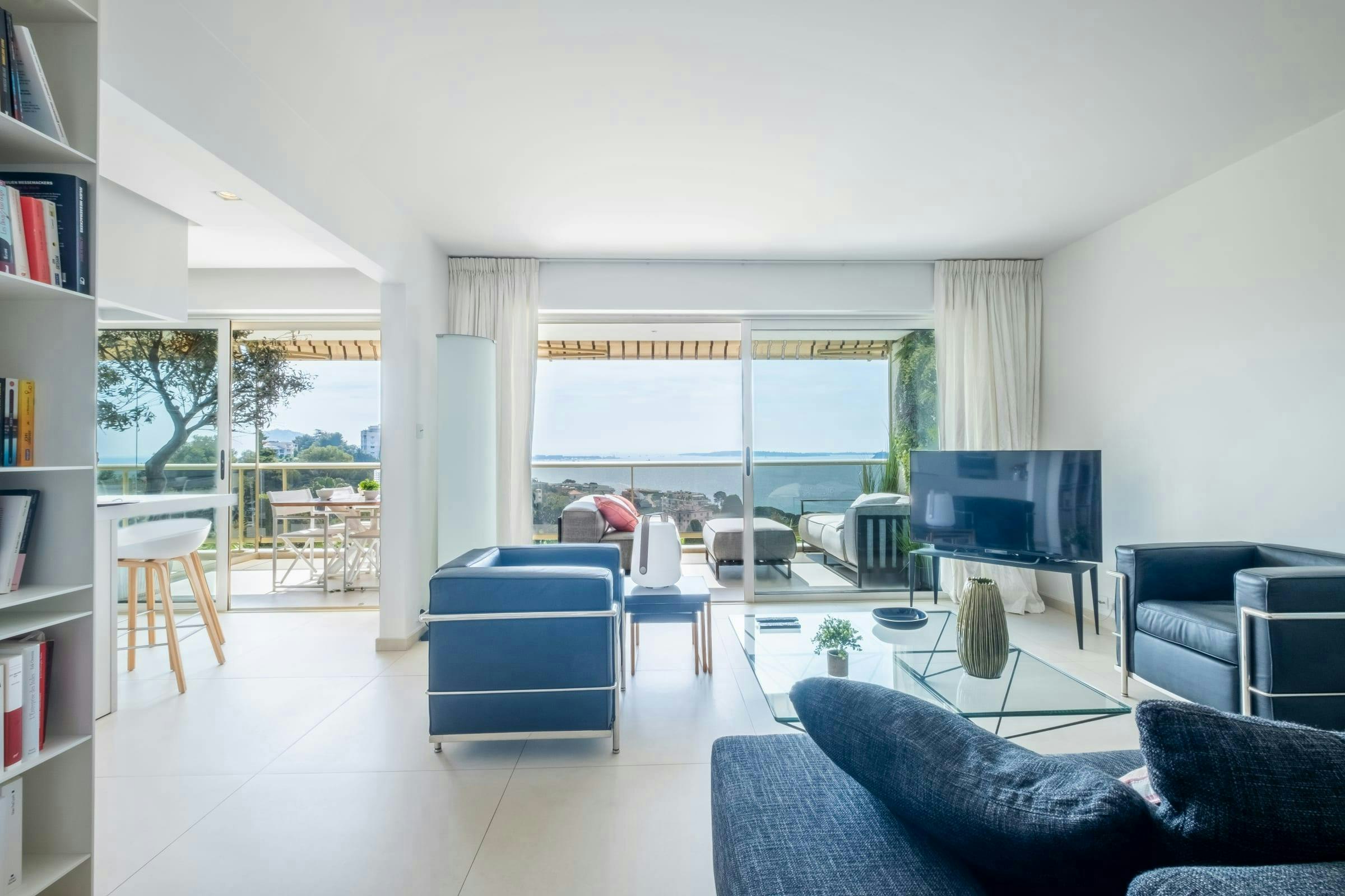 Elegant Riviera