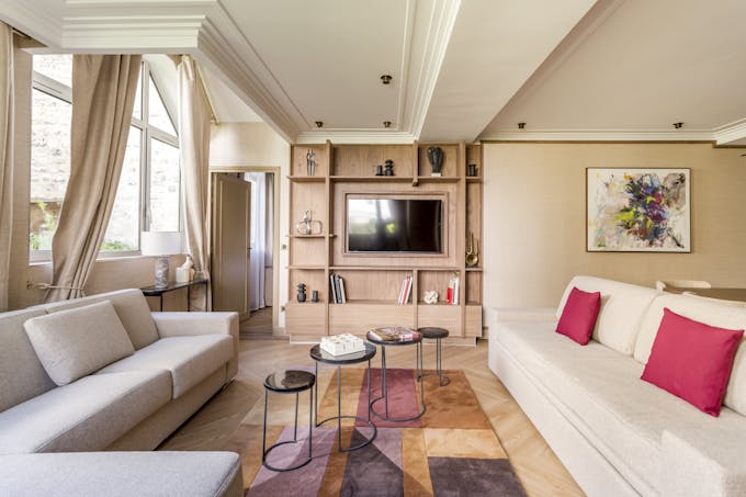 The Eiffel Pad