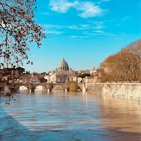 Head a short distance for walks along the Tiber