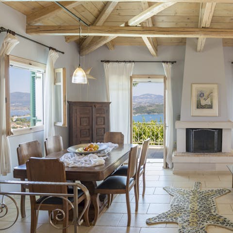 Cook a delicious meal featuring local produce to be enjoyed in the dining space
