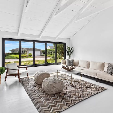 Bask in the sunshine streaming in through floor-to-ceiling windows