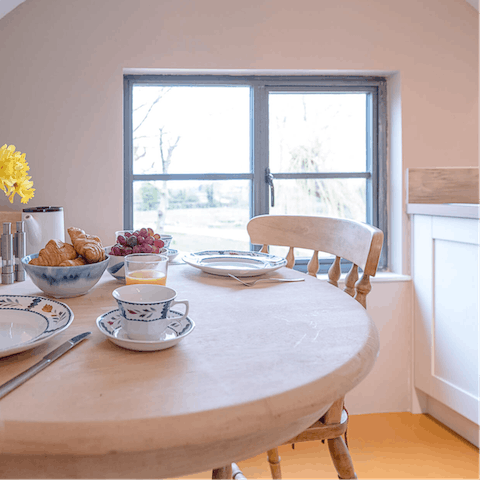 Enjoy a light brunch before heading for a day at Thorpeness Beach