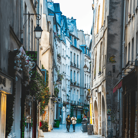 Venture into neighbouring Le Marais for galleries and good eats
