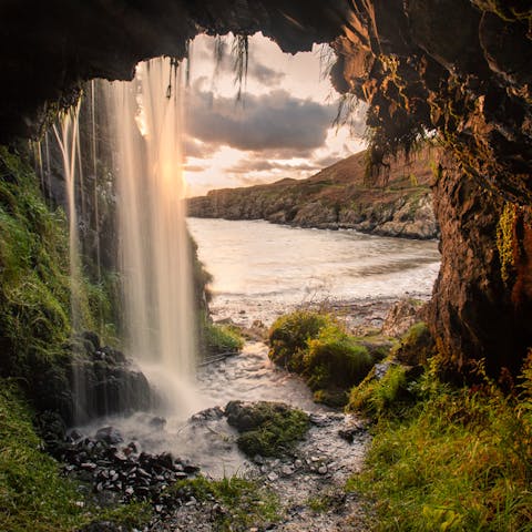 Head on daily walks across the estate and discover coastal waterfalls and secret bays