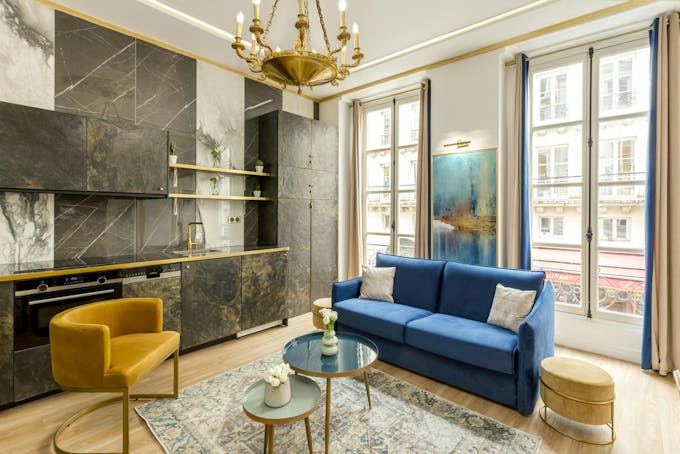 Elegant Gold