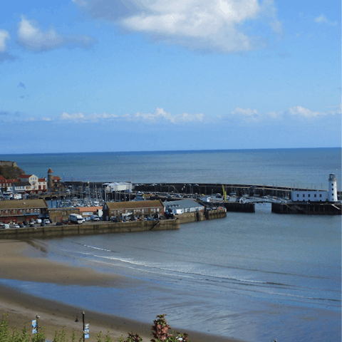 Take the eighteen-minute stroll to Scarborough Beach for some fun in the sunshine