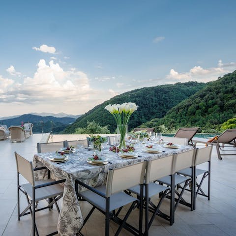 Gather for delicious pizza nights on the terrace