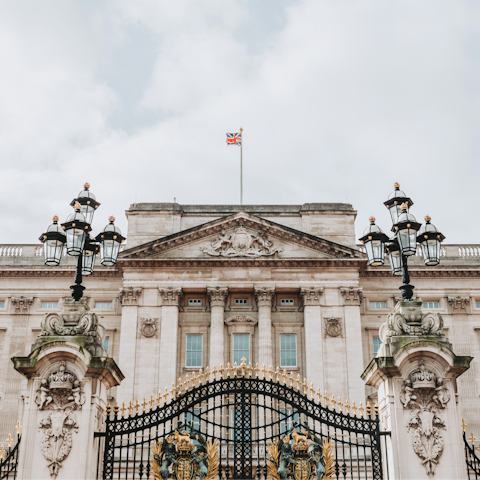 Stay just around the corner from Buckingham Palace