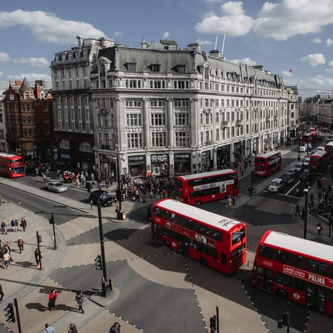 Arrive in central London within half an hour using public transport