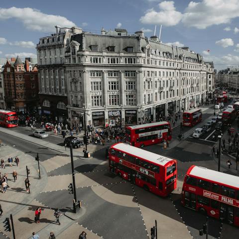 Arrive in central London within half an hour using public transport