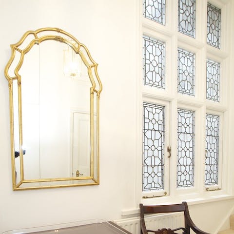 Bursting with period features
