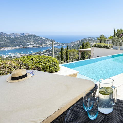 Pair cool drinks and cocktails with incredible panoramic views