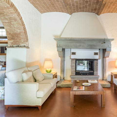 Cosy up on chilly evenings in front of the traditional fireplace