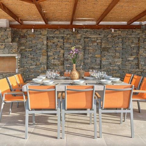 Share an alfresco feast of delicious Greek fare