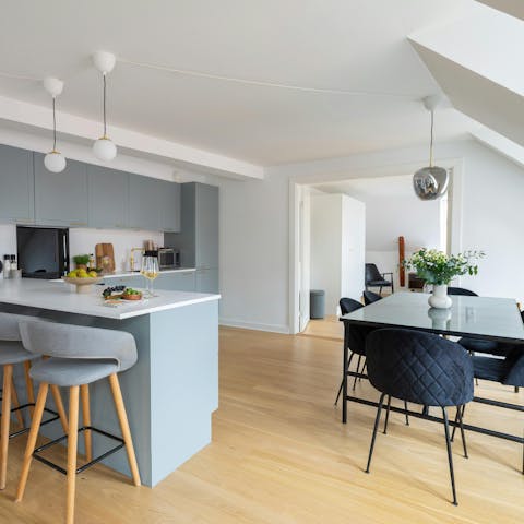 Grab ingredients from Torvehallerne for brunch at home