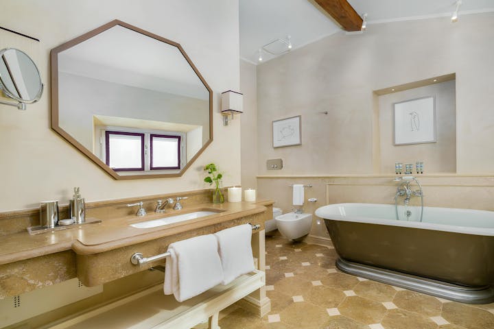 Bathroom photo