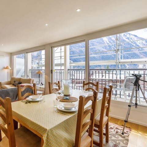 Spend breakfasts accompanied by the snowcapped mountains