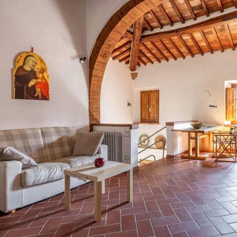 Relax in the traditional aesthetic of this Italian home