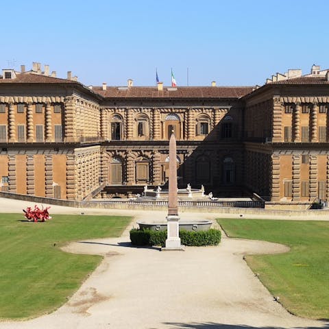 Cross the river and explore the majestic Boboli Gardens