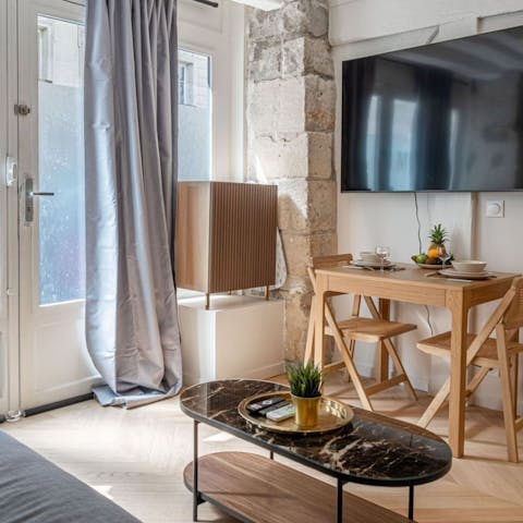 Enjoy the feeling of total relaxation in the living room