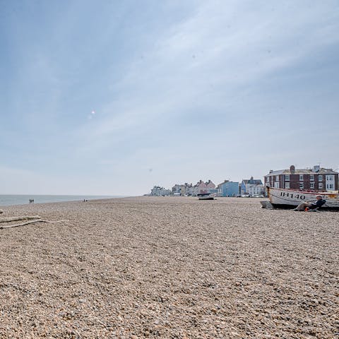Walk to Aldeburgh's wide pebbled beach in just two minutes